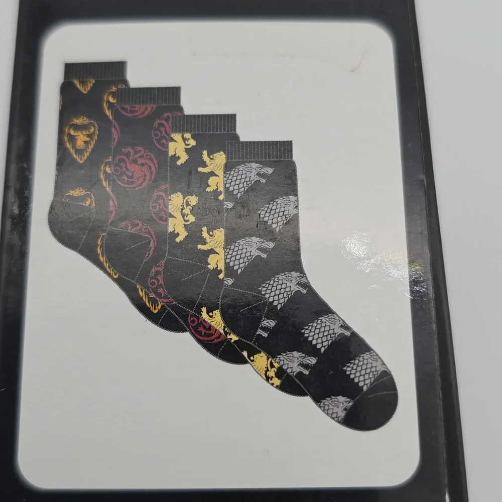 Game of Thrones NWT Crew Sock Bundle 6 pair Size 6-12 Gray Black Yellow Red